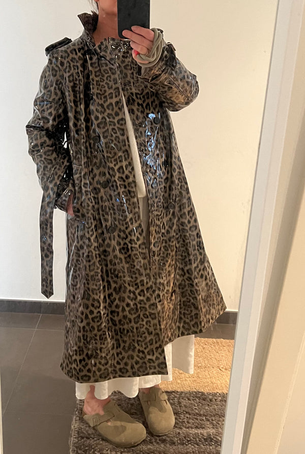 Cire Leopard coat